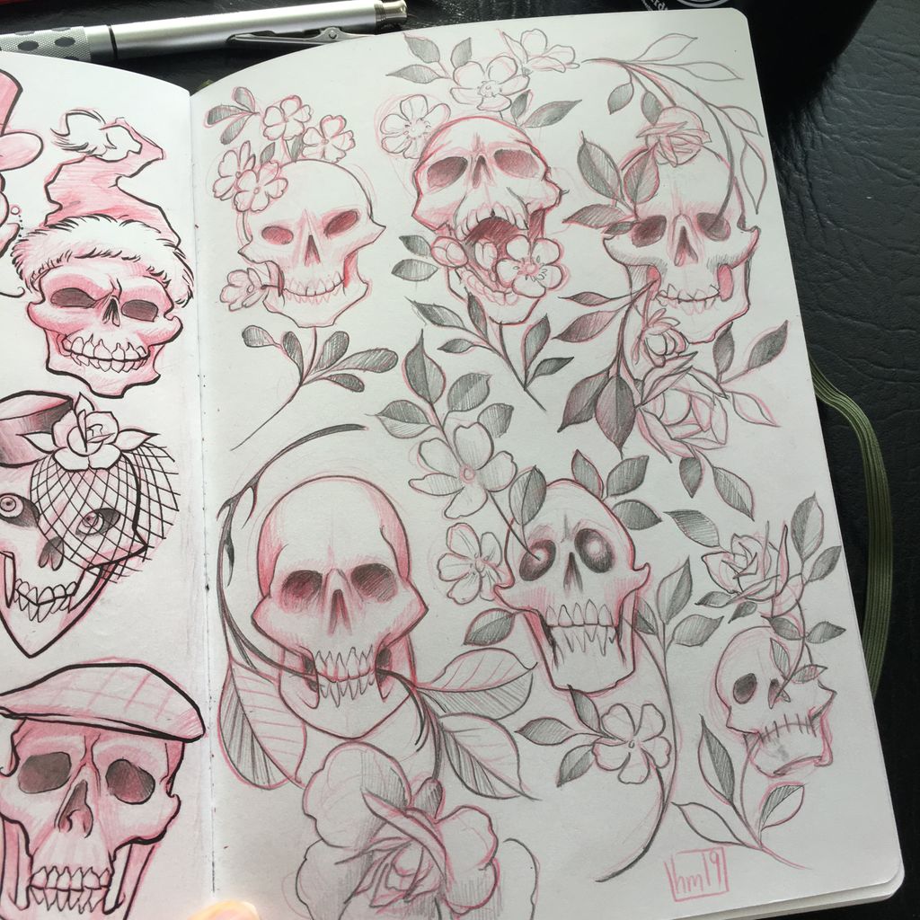 MosleyTattoos's tweet photo. Some tiny sketchbook jammers, cos everybody needs a skull. 

#skull #skulltattoo #sketch #drawing #sketchbook https://t.co/kxuKZUNCP8