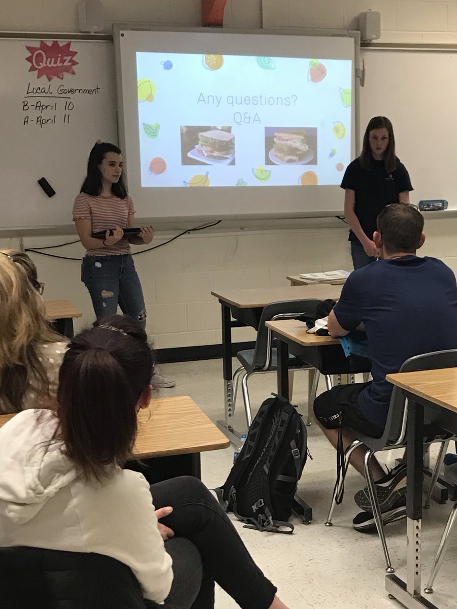 juliet_kenny's tweet photo. Final round of student PBL share! An opportunity for students to give teachers feedback on their project based learning experiences! #studentledPD #studentownership #reflection #critiqueandrevision @RBMS_Official @PBLWorks https://t.co/ufN7ADwfco