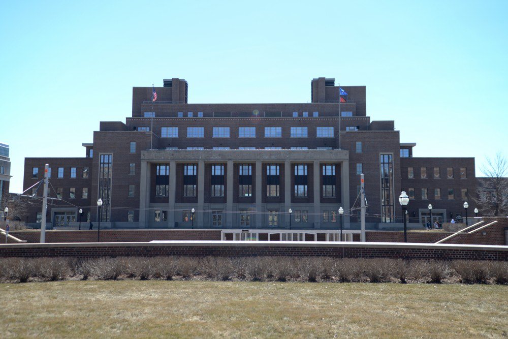 UMNSenate tweet picture