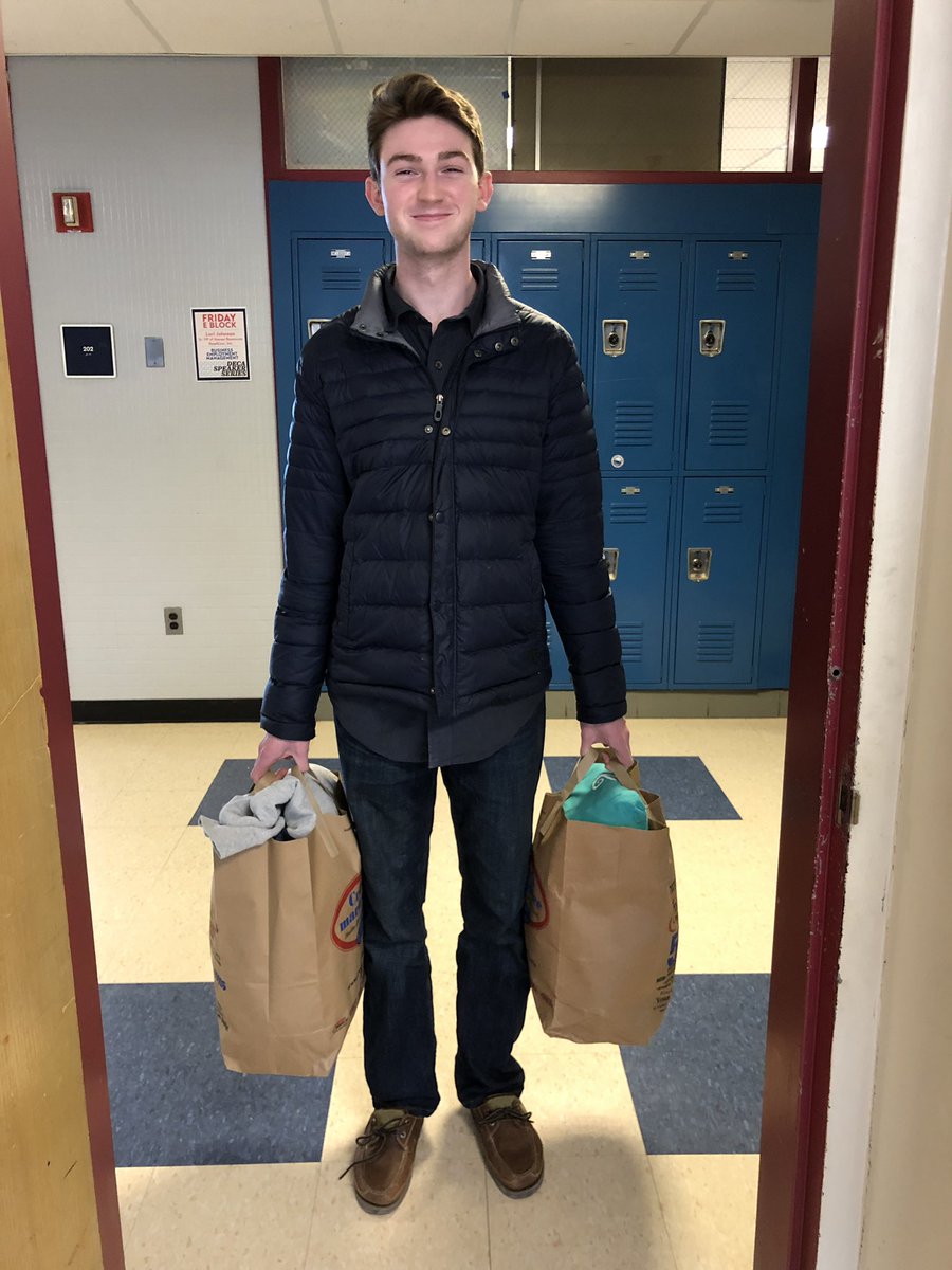 MrShippen's tweet photo. Robotics club gathered supplies to help students on the Peru Trip! 🦙🤖  #HWGivesBack #MoreThanJustARoboticsClub @GeneralsRoboti1 https://t.co/YGXshmhUb0