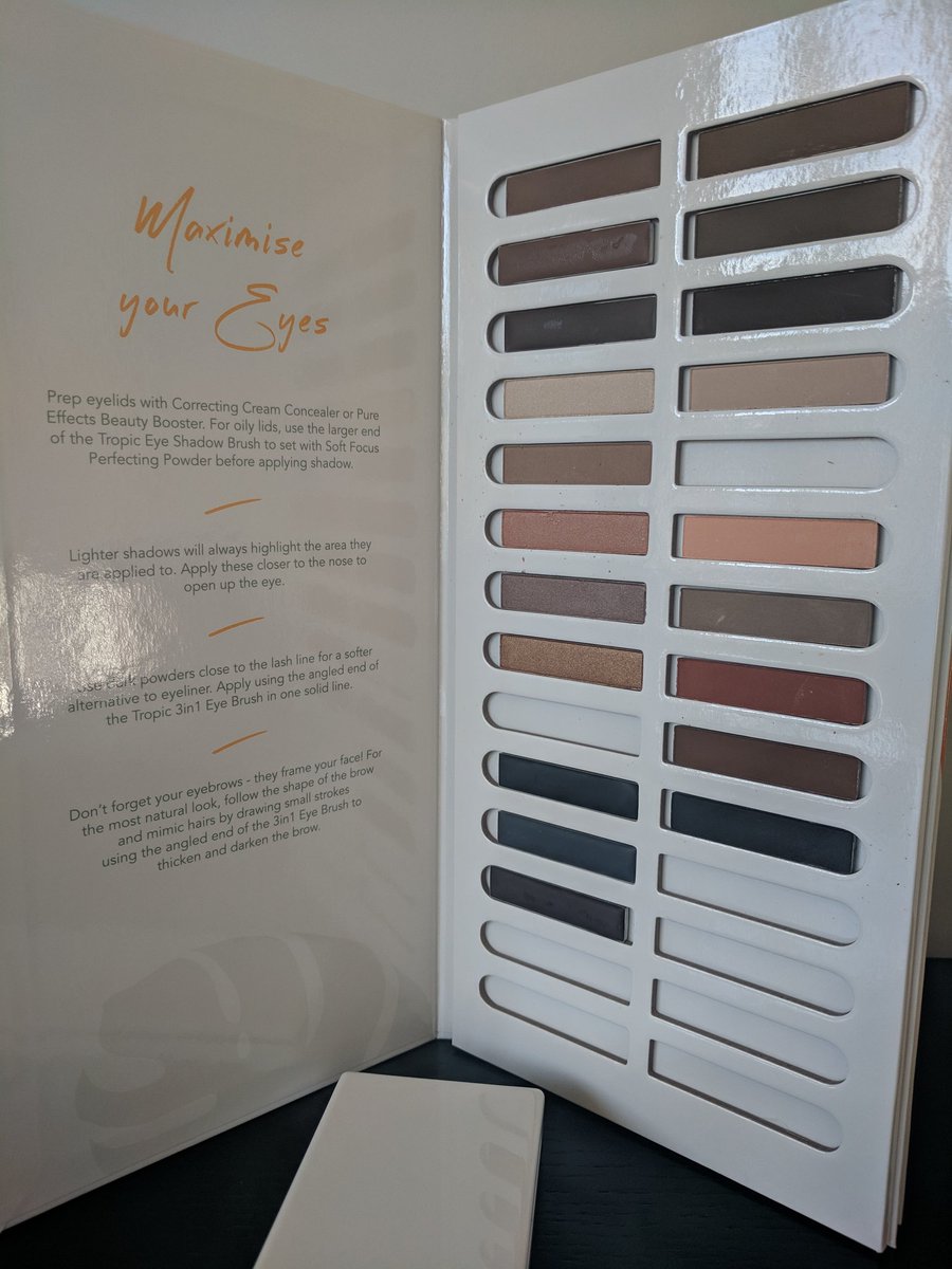 TropicKarenB's tweet image. #DesignYourLook by selecting your favourite products from our brand new range of makeup 🤗