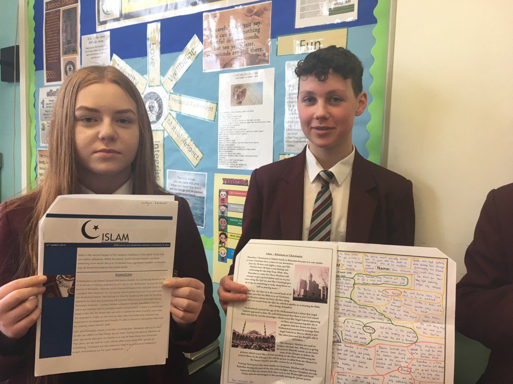 StRonansRE's tweet photo. Year 10 pupils displaying their Islam assessments. Well done. https://t.co/7i7PQX4i76