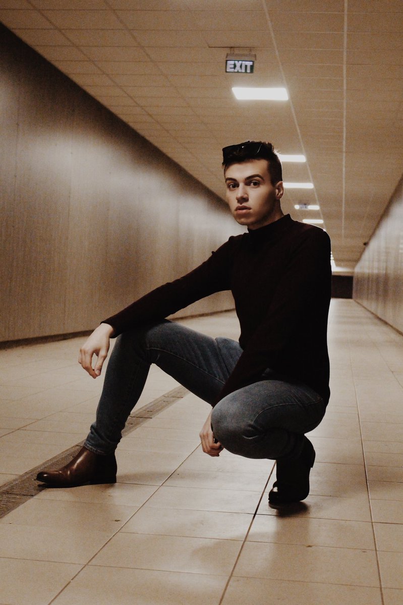 paulxdamian's tweet photo. #newstarted https://t.co/hcksYfcfa7