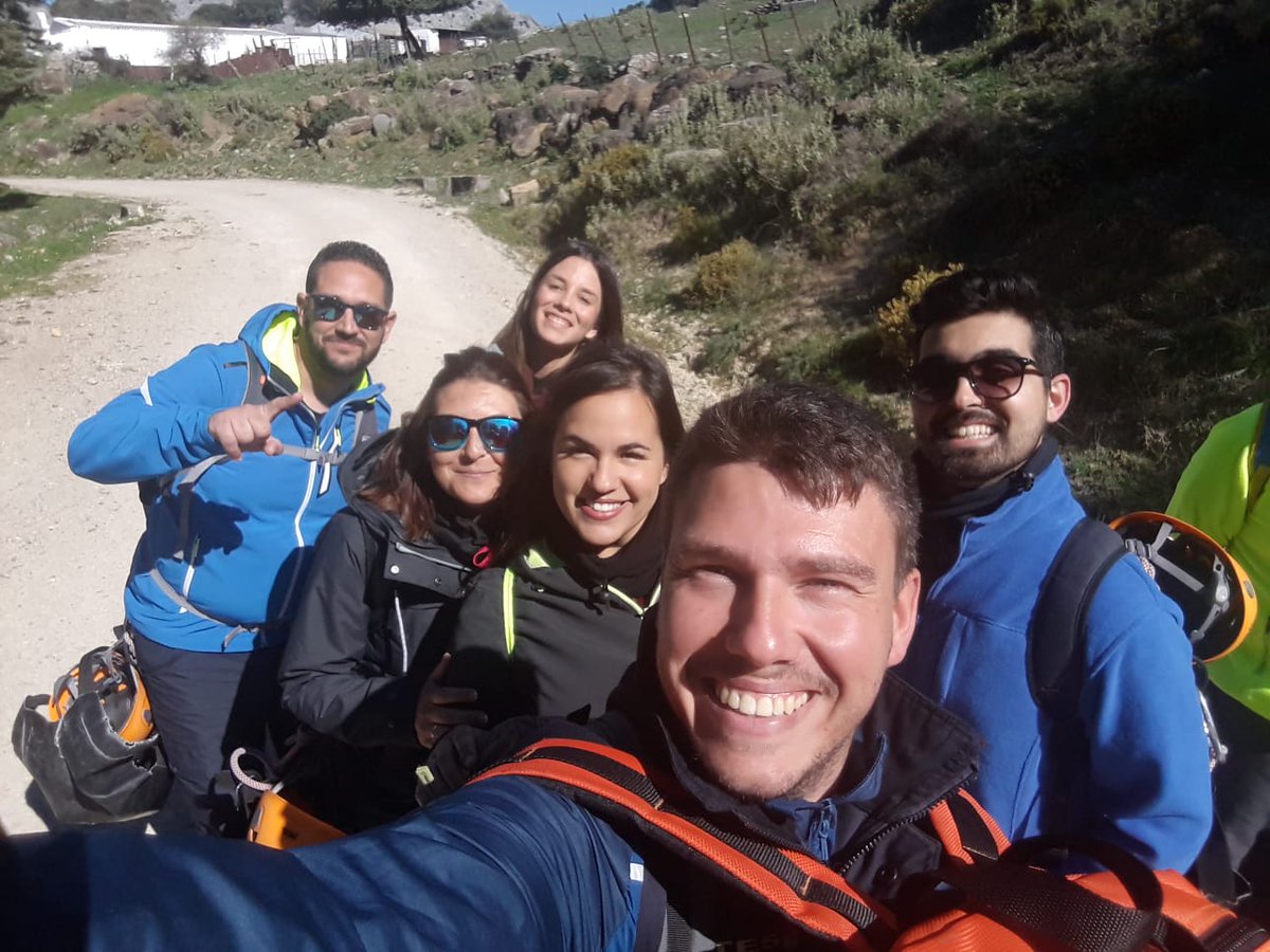 MasterCrisisUca's tweet photo. Gran Jornada para completar el Módulo de #Rescate_en_Montaña impartido por la Unidad de Rescate del Consorcio Bomberos Provincia Cádiz @BomberosCbpc ¡Grandes Profesionales! ¡Gracias! @Fundacion_FUECA @univcadiz #Emergencias #GestiónCrisis https://t.co/RejU3qpwQ7
