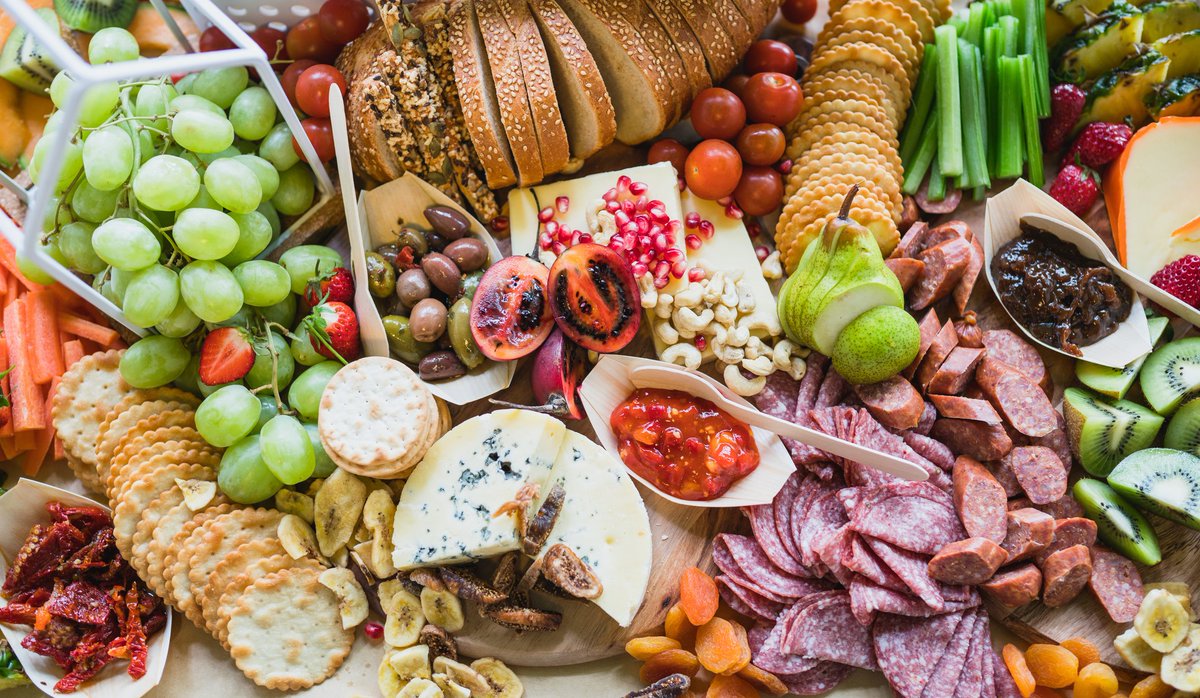 MPI_NZ's tweet photo. Are ‘grazing food tables’ part of your business? You may need to be registered under the Food Act 2014. Find out at https://t.co/CY0h7NWIHv #foodact2014 https://t.co/1urnJ54fZR