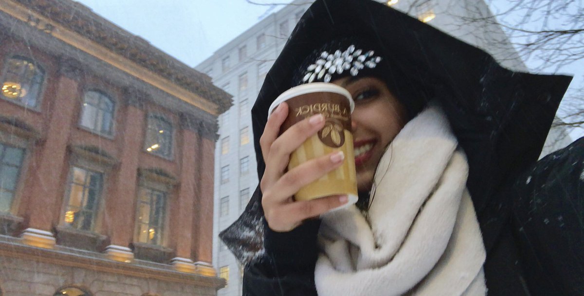 Layoun's tweet photo. Not everyone‘s a fan of snow storms, but everyone’s a fan of Boston’s #1 Hot Chocolate. #WinterPerks https://t.co/4L9XYVFa6i
