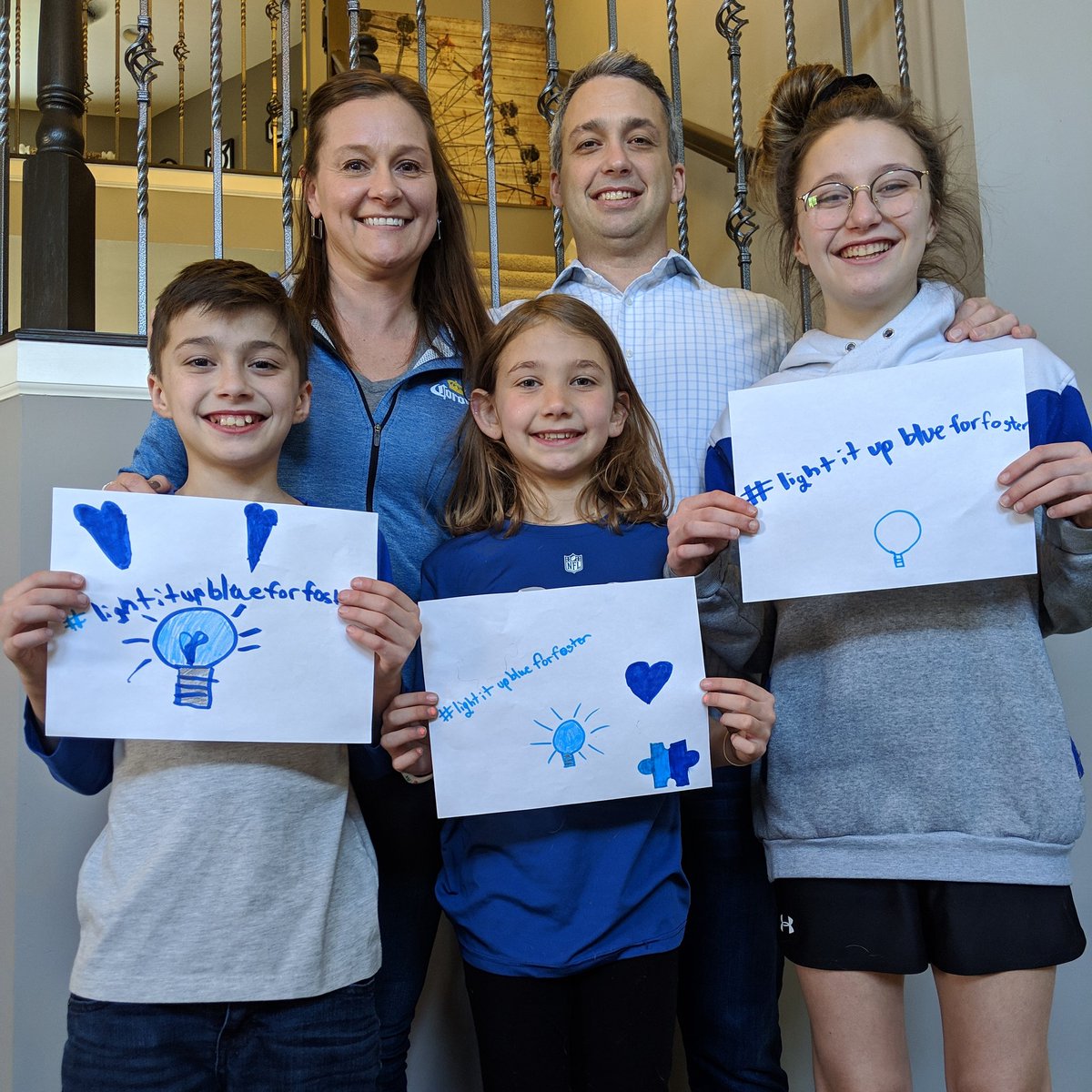 KilroysJade's tweet photo. #lightitupblueforfoster https://t.co/HddfYJrxXq