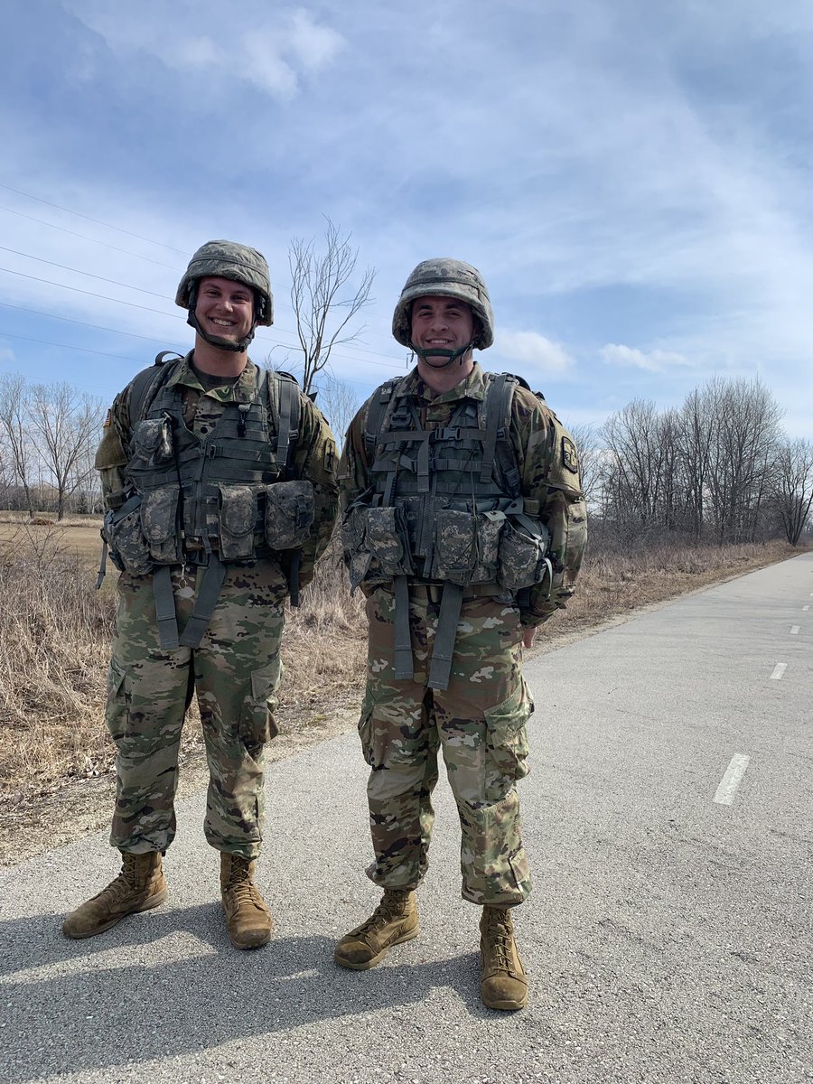 FoxRotc's tweet image. @FoxRotc and @BlackHawkBde Cadets took advantage of the weather snap to get some miles in this afternoon.   #itwassnowingthismorning #Snowsnowgoaway #stillsmilingafter12miles #mindovermatter #resiliencythroughadversity