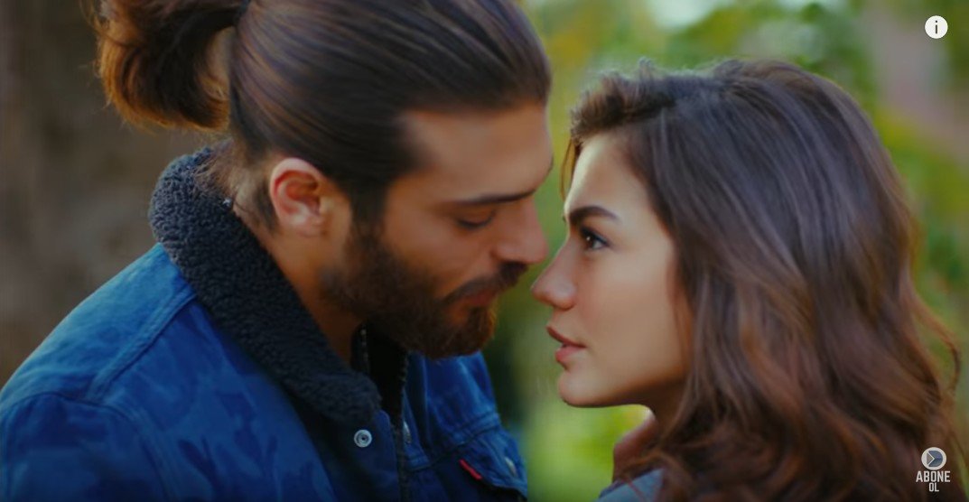 23. Bölüm: What an episode! Can and Sanem are back together relishing each moment together even though their relationship is still kept secret from everybody else and in particular Sanem's parents ... until Aylin plays the paparazzi in order to break them up once more ... 