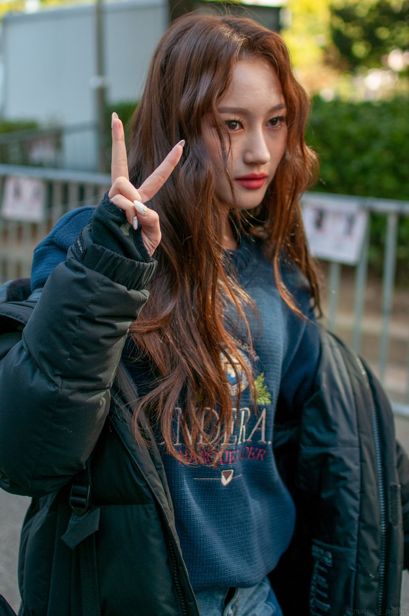 mateusz_paulus's tweet photo. 시연 @재출근 길 뮤직뱅크 181012
Siyeon at the way to Music Bank 181012

#시연 #드림캐쳐 #Siyeon #Dreamcatcher  @hf_dreamcatcher https://t.co/bXghJ9VirL