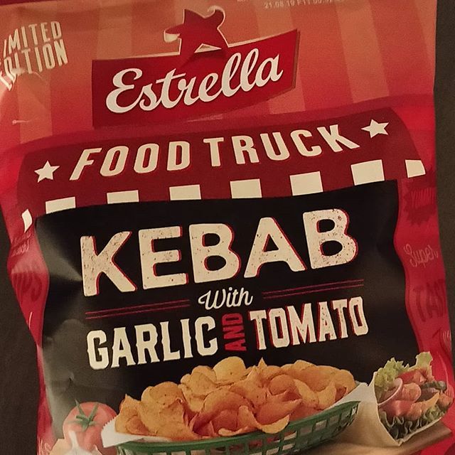 currykorven's tweet photo. Chips som smakar kebish - fuck yeah! 🇺🇸🇺🇸🇺🇸 #kebab https://t.co/PxnOLcd6fc