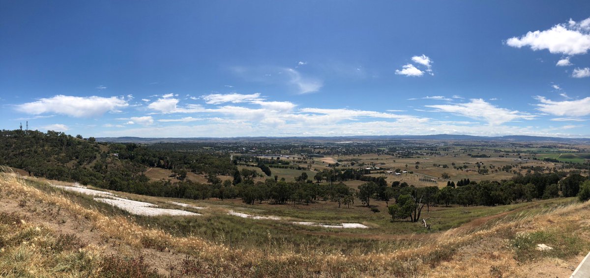 bathurst2021's tweet photo. Beautiful panoramic views from atop of Mount Panorama. The site of the 2021 World Cross Country Championships. @iaaforg @AthsAust https://t.co/p2oLimVbpg