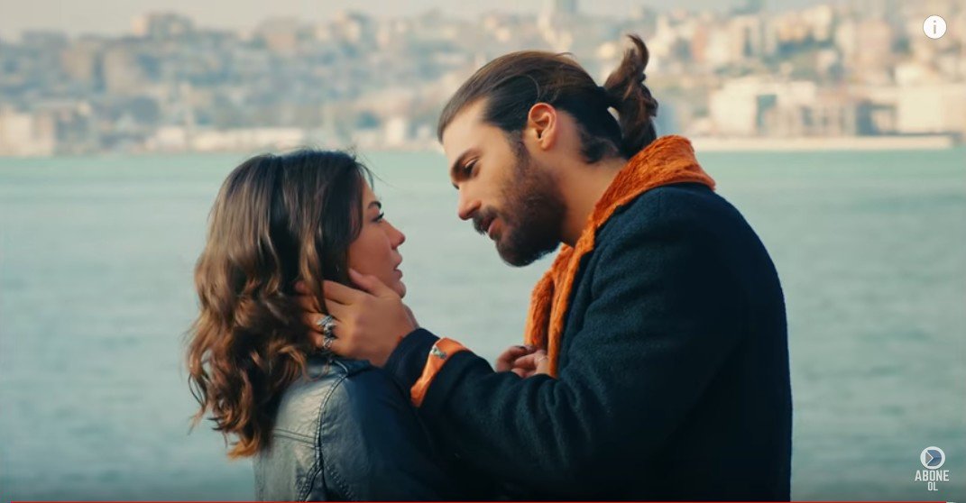 24. Bölüm: Sanem has told the truth to her family. She meets Can at the rocks after Mevkibe's reaction and she wants to resigns from the agency in order to calm things down. Can tries to comfort her, finally talking mariage as the solution to their situation ... 
