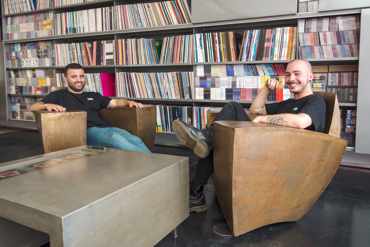 Hoy en las oficinas de <a href="/blancoynegro/">Blanco y Negro Music</a> grabando para <a href="/wakeupparties/">Wake Up! Electronic Parties</a> con @djVictorFdz