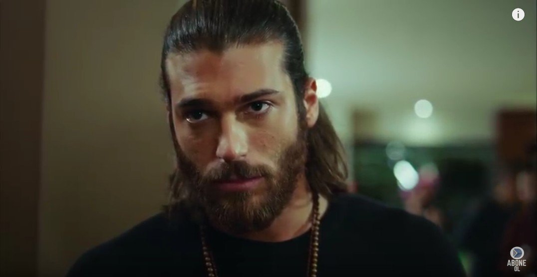 26. Bölüm: "Anne"! Can is out of prison because Sanem, panic-stricken, has given her perfume and its recipe to Fabri ... She hides the truth from Can again. They decide to celebrate the new contract with McKinnon at Can's house but Hüma is back! Aslı!! What have you done!