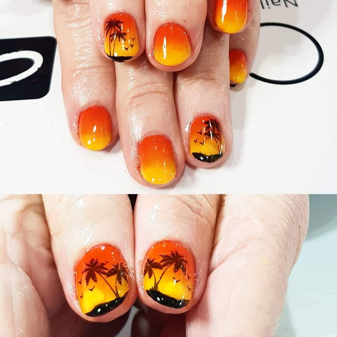 #cndshellac and #cndadditives in a #sunset fade with #nailart #nailstamping and #handpaintednailart 

#holidaynails #beach theme #holiday #sun 

By #MrsB at #BeautyandTheBeard #vintage #beauty #salon #garforth #leeds
