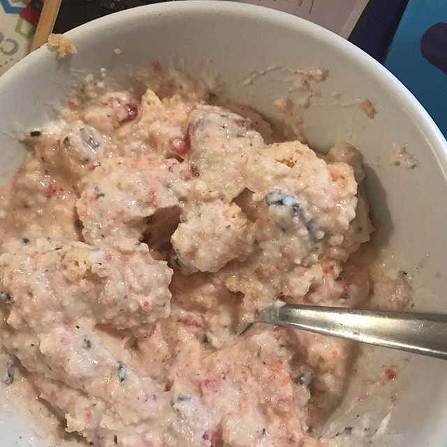 I needed a #snack today. I crumbled up some #angelfood #dessertcups into some #vanilla #fatfree #greekyogurt and added #strawberries #crushednuts and #darkchocolate shavings #pcos #pcosweightloss #pcosdiet #pcosfighter #pcossupport #pcosjourney #pcosawar… ift.tt/2UwItUE