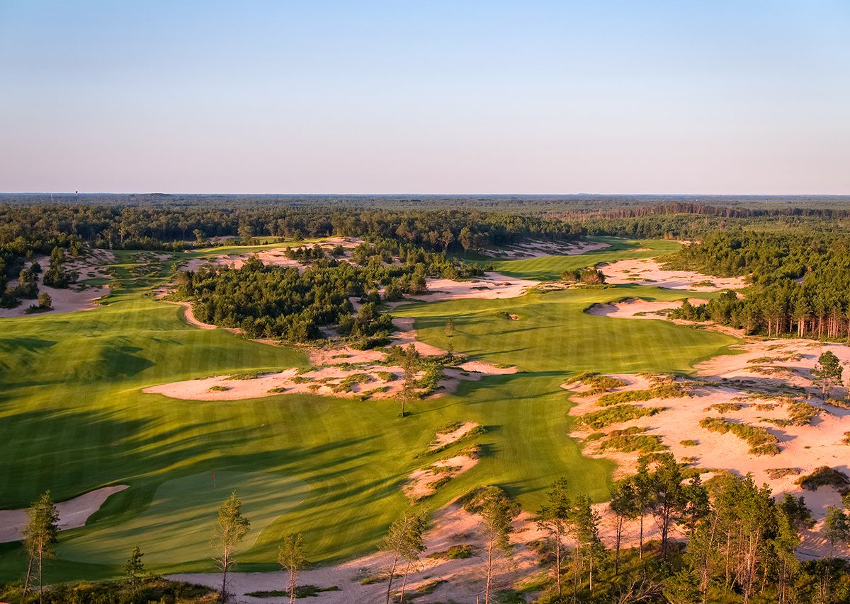 Excited to share that Mammoth Dunes, the 18-hole, par 73 masterpiece designed by <a href="/DavidMcLayKidd/">David McLay-Kidd</a>, was named <a href="/GolfInc/">Golf Inc. Magazine</a>'s Development of the Year for 2018! Congratulations to the KemperSports team <a href="/Sand_Valley/">Sand Valley Golf</a> on this well-earned recognition. #ThisIsKemperSports #golfisgreat