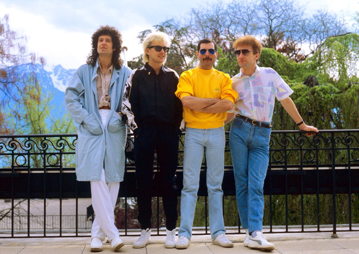 drowsedeacon's tweet image. here’s some colorful and hd photos of the boys to bless your feed ✨