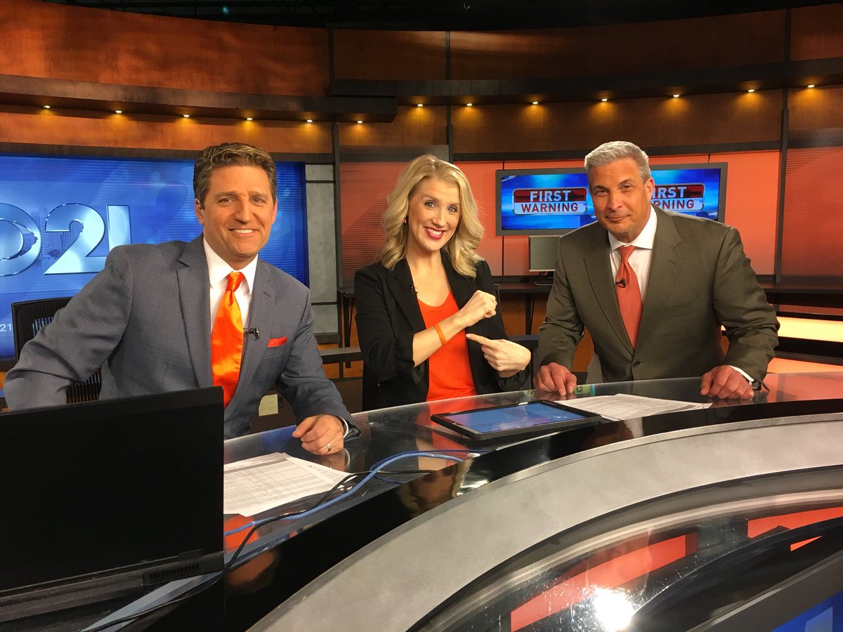JoelDReports's tweet photo. We’re all #Orange4Owen #CBS21OrangeOut Anchoring news with da crew tonight @JasmineCBS21 @TOMRUSSELLCBS21 @CBS21NEWS 🔶🔶🔶🔶🔶🔶🔶🔶🔶🔶🔶🔶 https://t.co/PtnMdddqx0