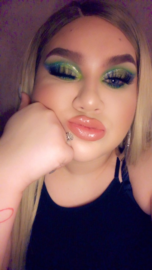 kxndraxox's tweet photo. 💚💚 https://t.co/CFimYUiA7S