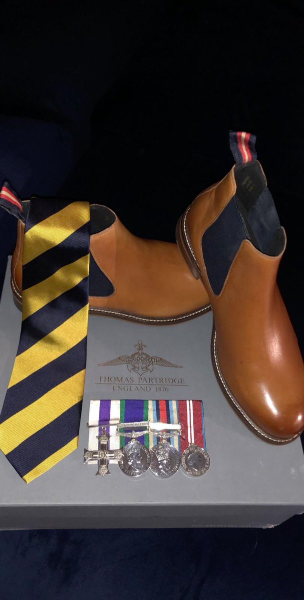 SeanJonesMC's tweet image. Thanks @tpartridgeshoes for these a difficult choice from some great shoes. Thanks to @shorterSi for the back and forward messages over the last few weeks 😂😂 

Pictured are the Cranwell British Tan

#newshoes #thomaspartridge #chelseaboot