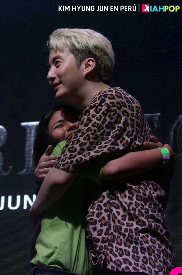 janisehyun's tweet photo. Que buen reporte y bellas fotos ¡ Lo hecho de menos xD!! El post concierto siempre duele ,mi baby ,pretty, sexy boy #kimhyungjun in Perú
https://t.co/Ww9LmRpW58
#masterpieceinperu
#HappyJungMinDay https://t.co/0q9zUpowen