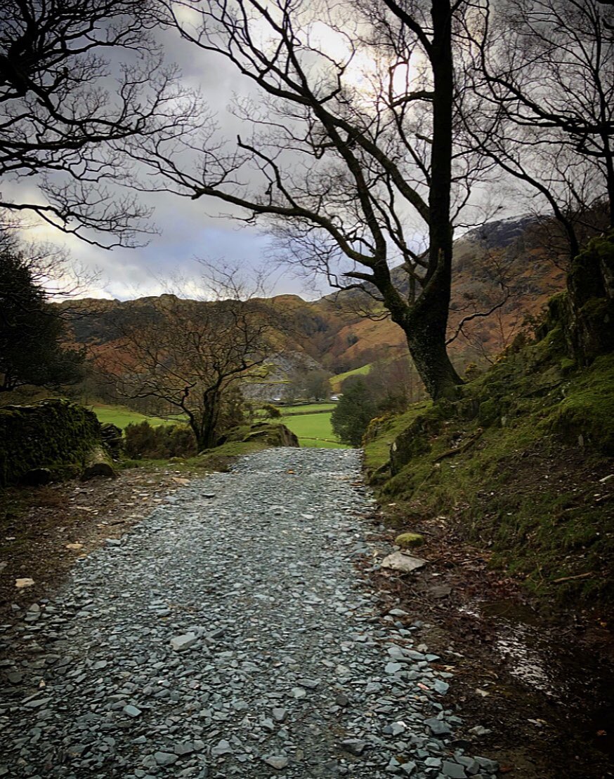 adzii77's tweet photo. Yet another brisk evening walk through the mines and up over beautiful Tilberthwaite. One of my favourite places on earth. Especially when itβs quiet. #keepingfit #LakeDistrict #Cumbria #Coniston #CathedralCavern https://t.co/Ezwfope09W