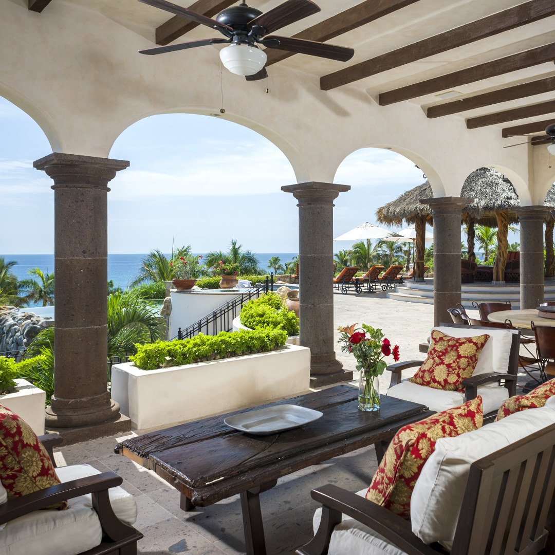 SunCabo's tweet photo. Enjoying great food while listening to the soothing sounds of the sea is one of the most relaxing things you can do when you #travel.

This #vacation home was made with that in mind, featuring several al fresco dining and lounge areas with an ocean #view: https://t.co/nUqWjAYcp9 https://t.co/bz8G59x3Rw