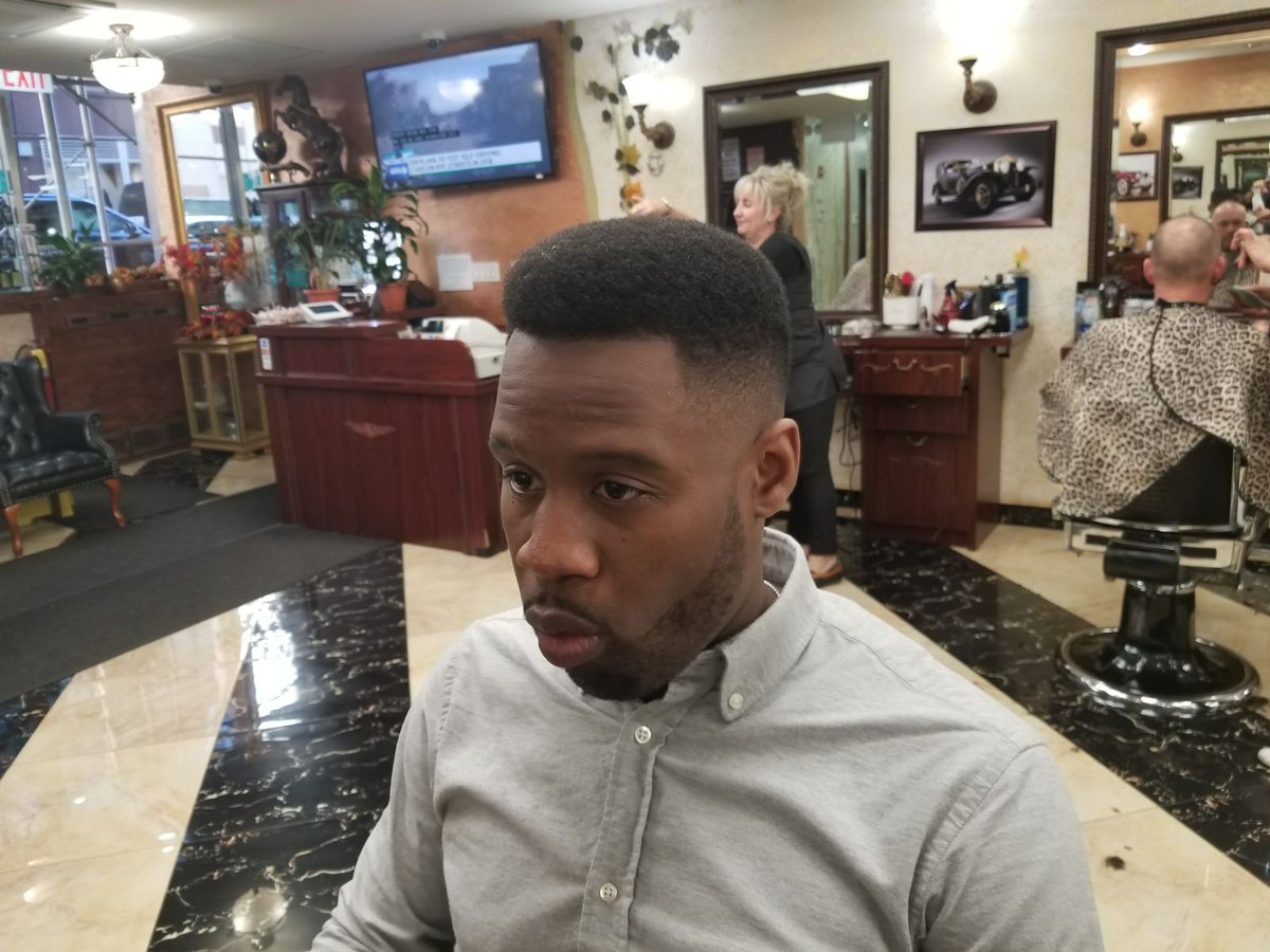 Ray's Barbershop tweet media