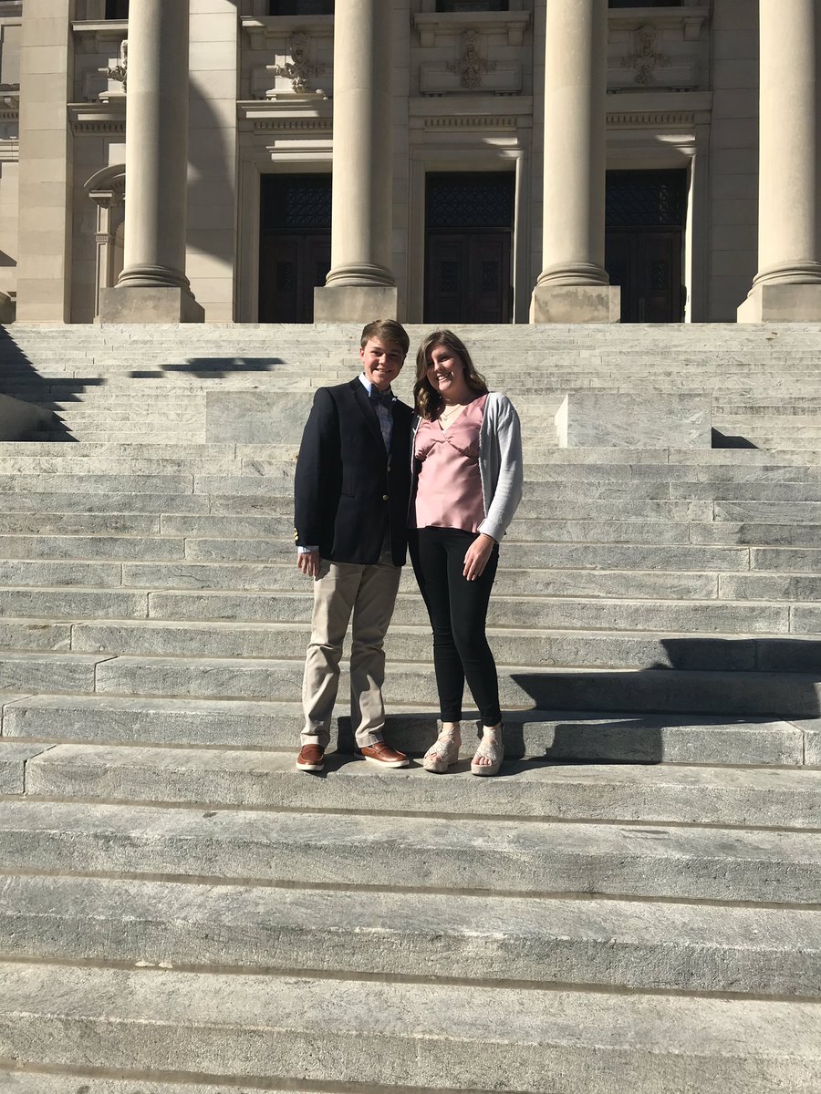 THSFBLA2's tweet photo. Future Business Leaders on the steps of the Mississippi Capitol building! FBLA State Competition #GoWave #TPSD https://t.co/AGIYA1sUIM