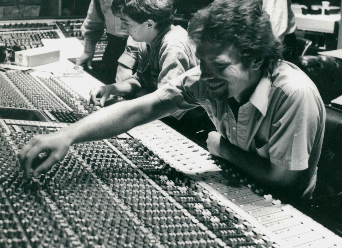 How communication and leadership are sometimes the same thing virg.in/UP8