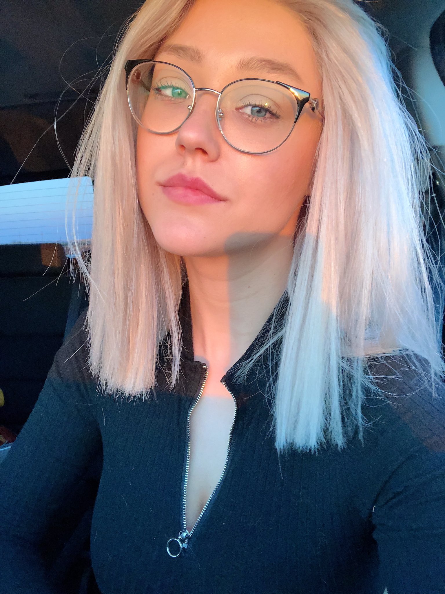 TW Pornstars - 1 pic. Sabrina Nichole🍉. Twitter. Man this wig is awesome. 10:03 PM - 2 Apr 2019