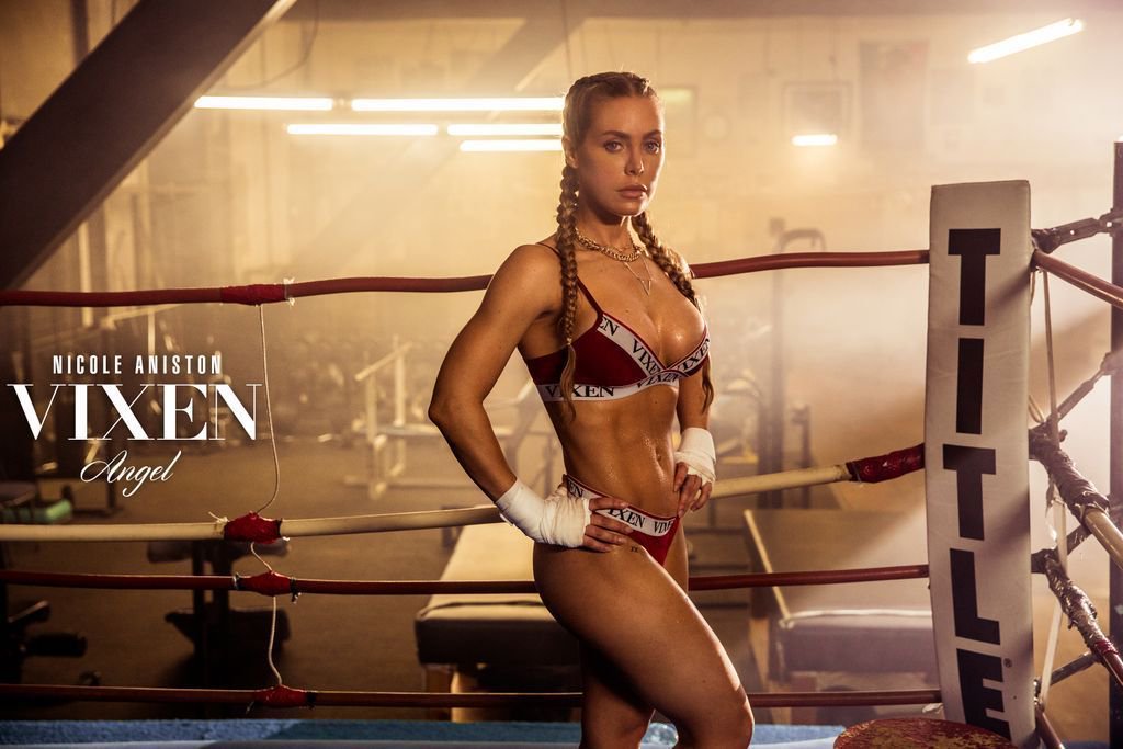 Nicole Aniston 9 Nicole Aniston 9