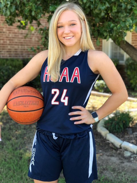 NCHBCLive's tweet image. 2019 NATIONAL Award Announcement--

National #HomeSchool Basketball 
Overall Player of the Year 

GIRLS-- 2019 Maravich Award Winner (Overall POY) -- 

Gracen Williams (JR) Dallas HSAA Angels