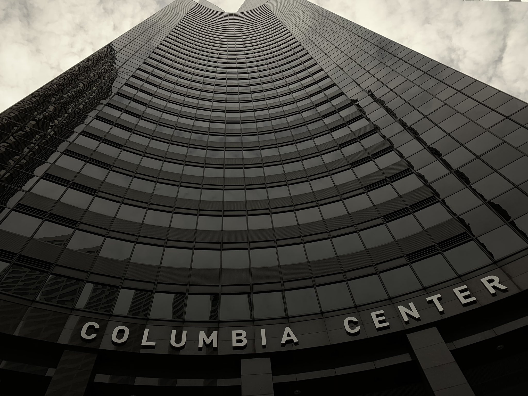 Andrew Bereza On Twitter Vesteria S New Office In The Heart And Soul Of Seattle S Business District The Colombia Tower Let S Get To Work - roblox headquarters building