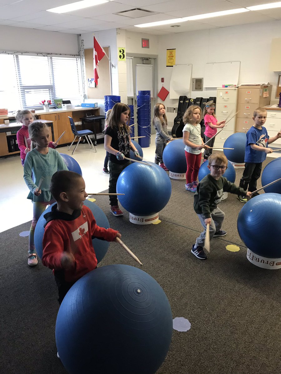 MillarMeghan's tweet photo. Drum fit fun! @EastWilliams #drumfit https://t.co/tgtz9Z1vJM
