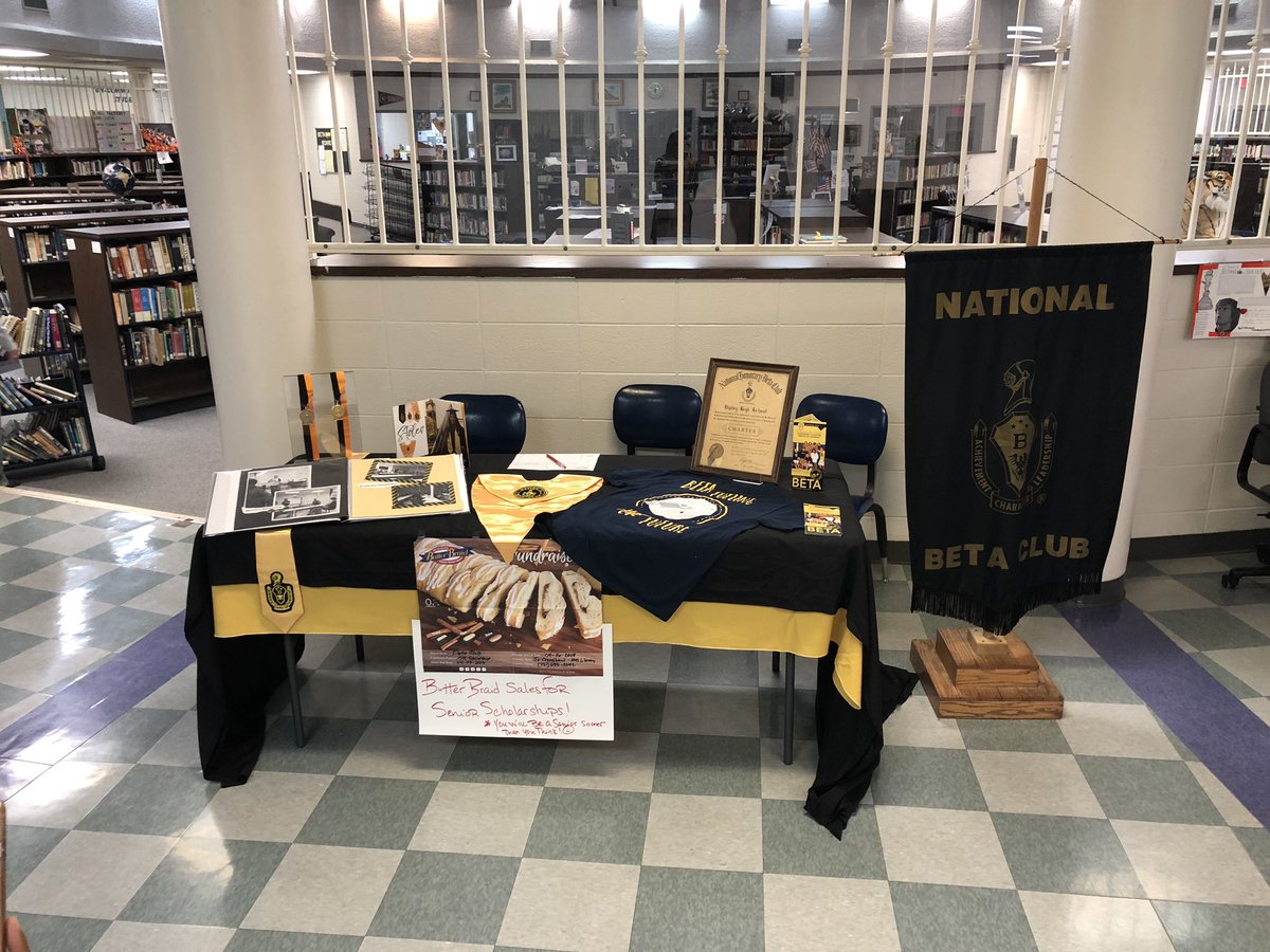 beta_rhs's tweet photo. Come see us at Freshman Open House tonight! #RHSTigers https://t.co/KgYuD4xatW