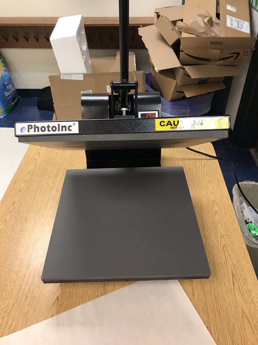 MrsIrishScience's tweet image. This @DonorsChoose grant could not have come at a more perfect time! #testingtomorrow #luckoftheirish