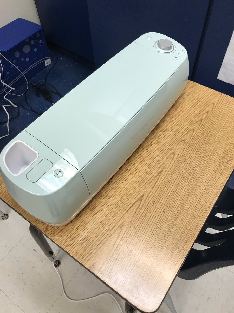 MrsIrishScience's tweet image. This @DonorsChoose grant could not have come at a more perfect time! #testingtomorrow #luckoftheirish