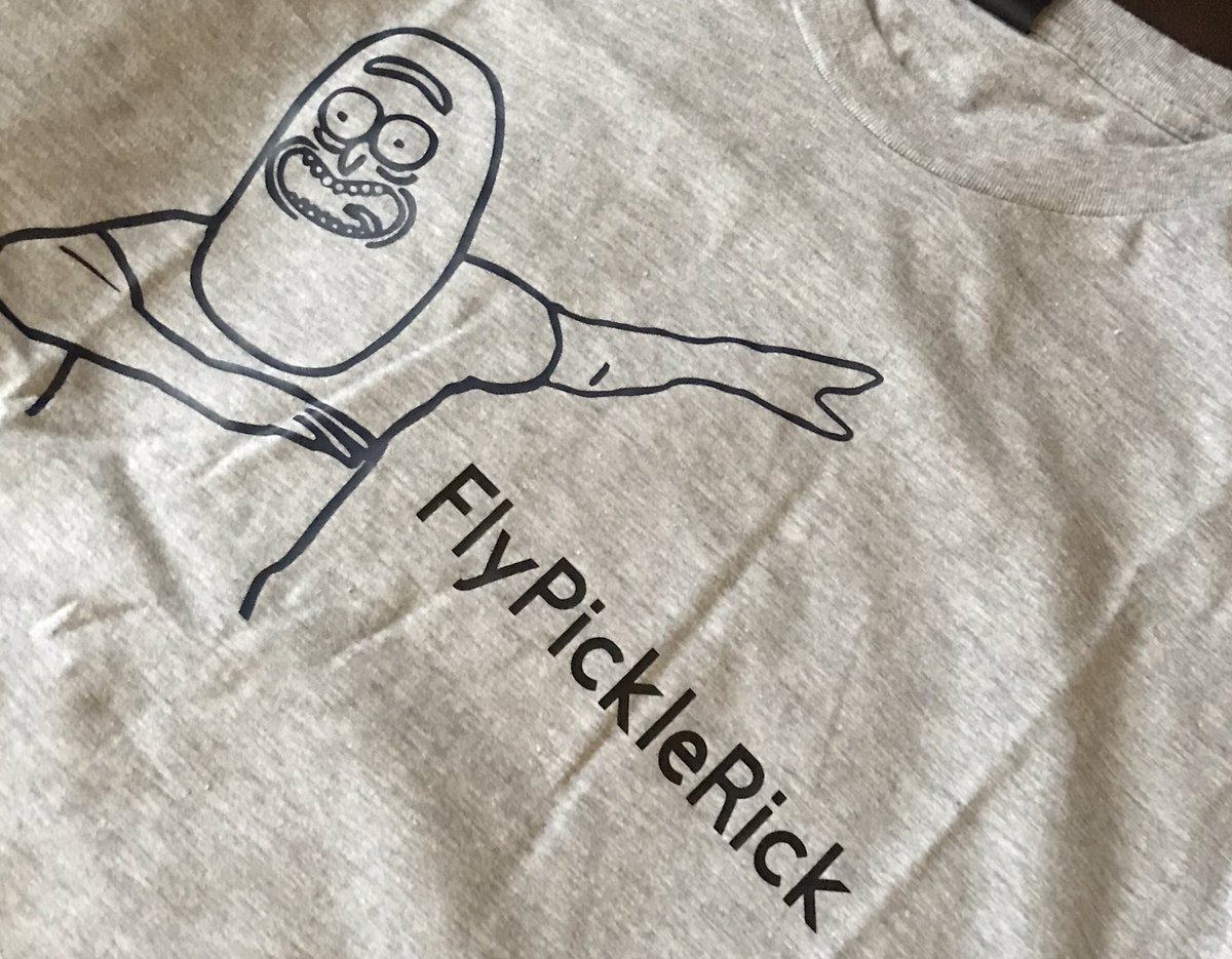 FlyPickleRick tweet media