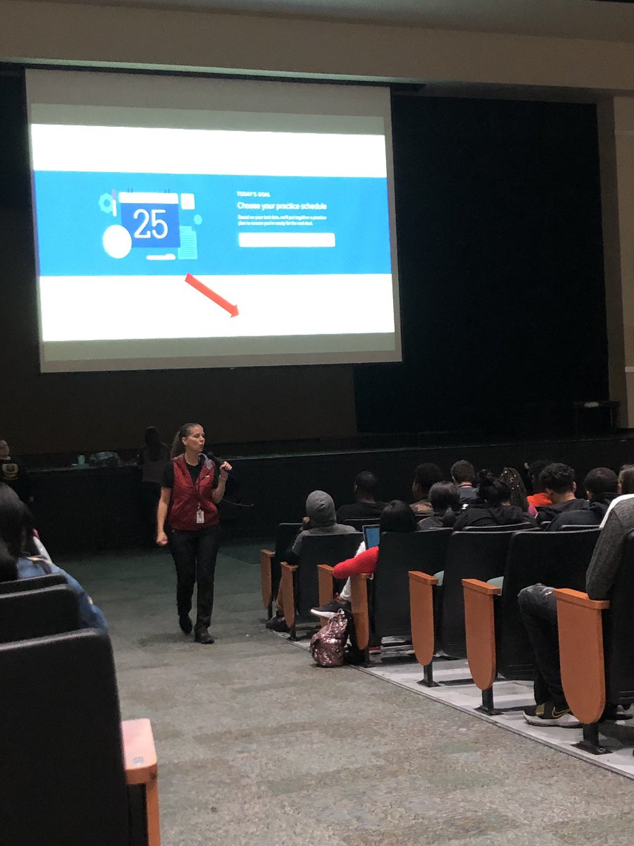 OcoeeKnights's tweet photo. Today our Juniors participated in a US History EOC review, a Khan Academy scholarship session and a Financial Literacy  presentation from Mike Ferrara from @myCFE. All in a KNIGHT’S day! https://t.co/DljgrGlpM2