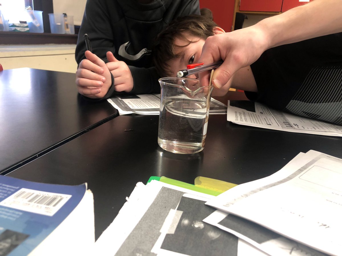 liv4science's tweet image. What happens when light passes through a medium other than air?🤔Let’s investigate! #TeamMillburnNJ