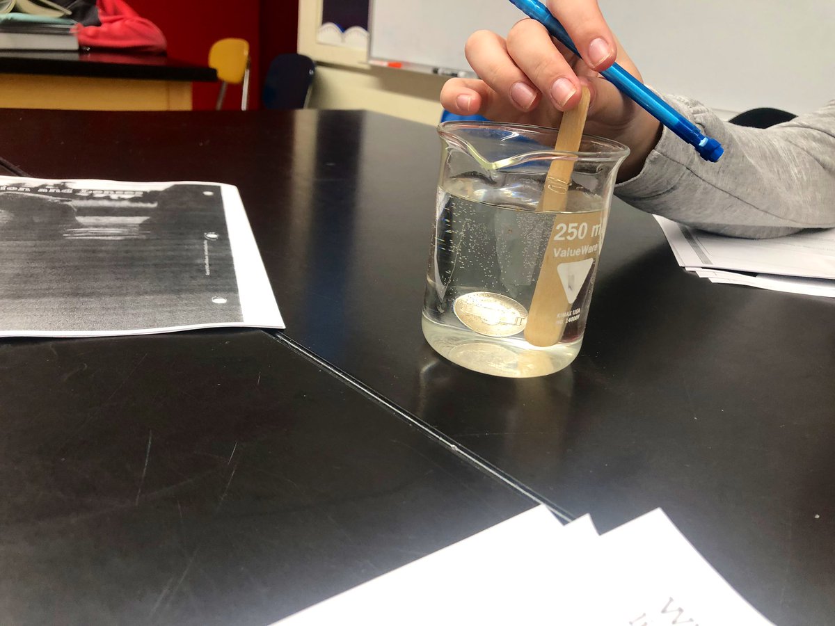 liv4science's tweet image. What happens when light passes through a medium other than air?🤔Let’s investigate! #TeamMillburnNJ