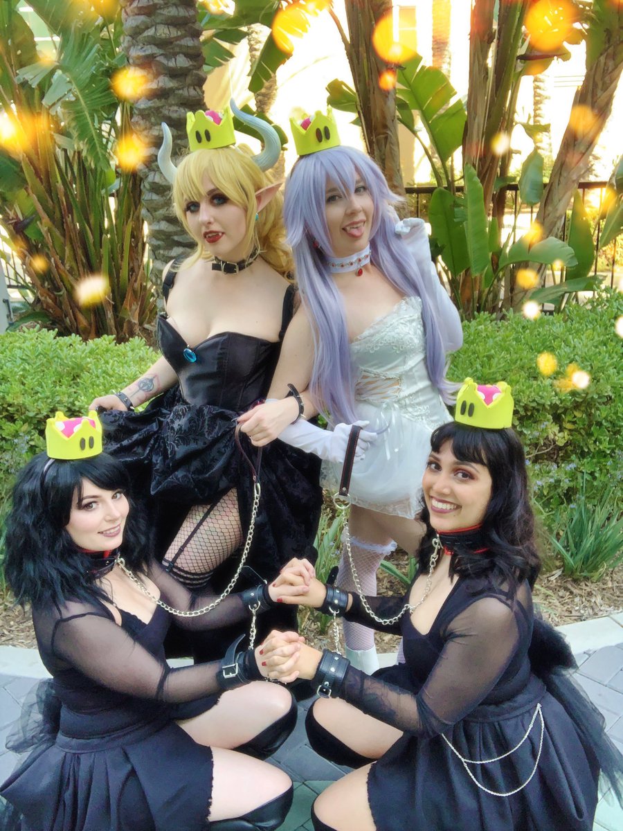 bow_bat's tweet photo. Well behaved 🖤😈🎀 https://t.co/KuJAl3wSFg