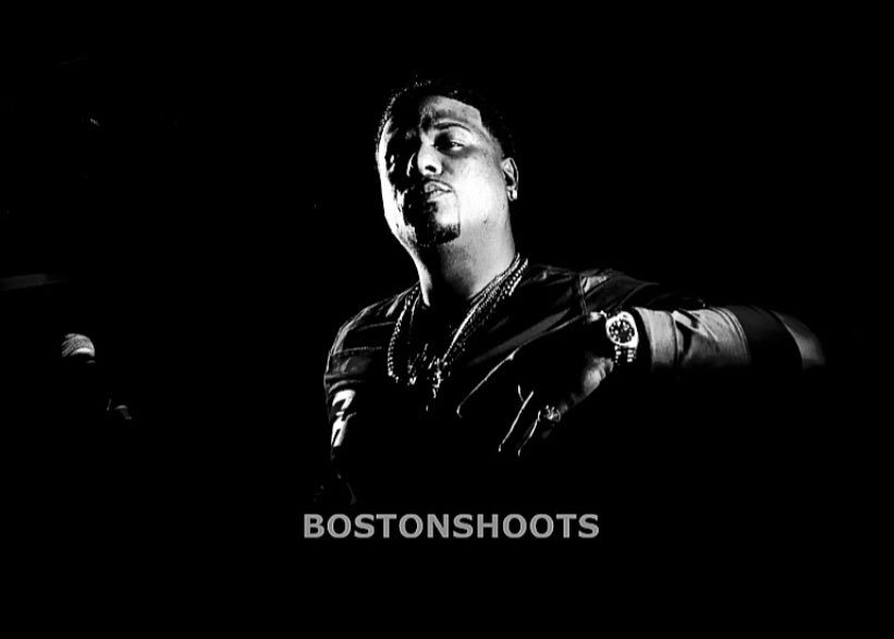 cashizbiz's tweet photo. Right Before @alwaysgettingcash Performed 🗣🎤this pic was token# by  at the @NewEnglandMixtapez 
“hip hop show case”. New Single #MoneyRun💰🏃🏽dropping soon ‼️ 
on 🌍⭐️. https://t.co/7xknbxjcZn