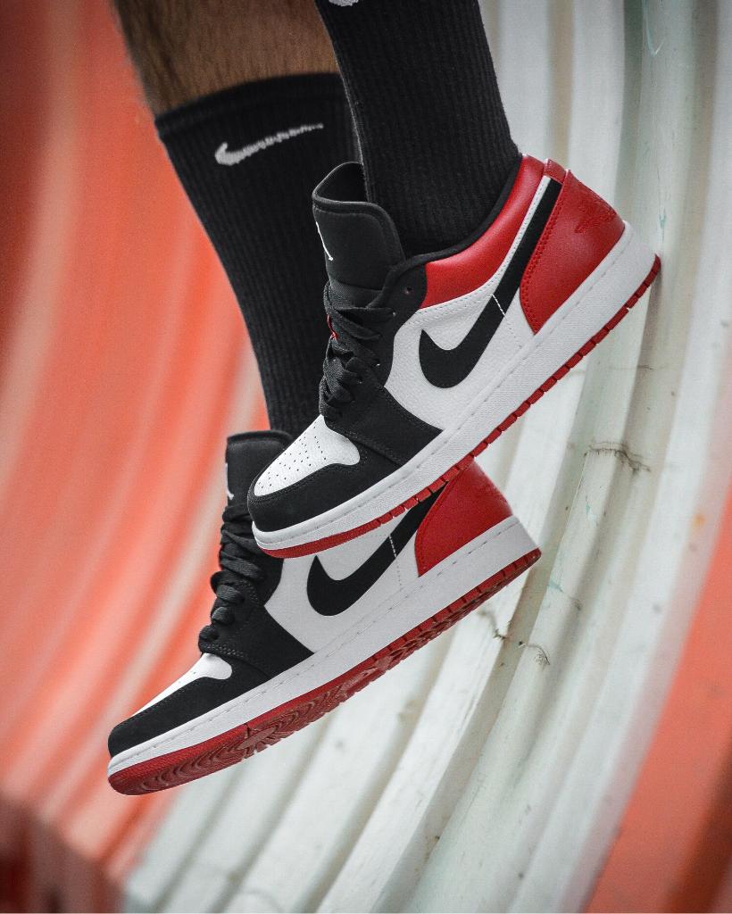 jordan 1 black toe low on feet