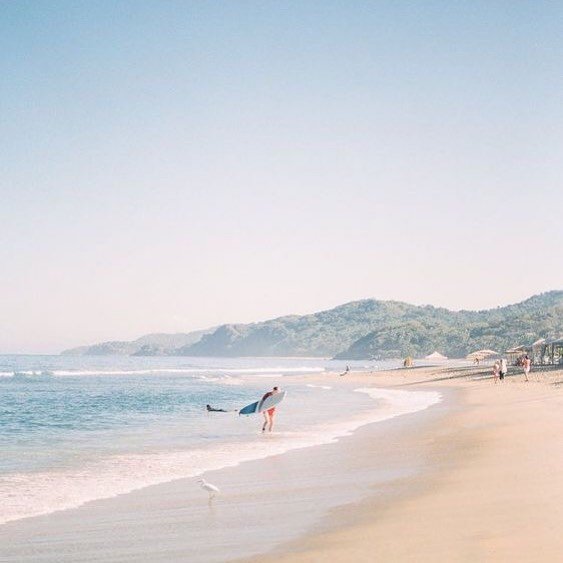 ¡Escápate a Sayulita y únete a nosotros el próximo enero!( #📷 @herboheme ) #Sayulita #FestivalSayulita #RivieraNayarit #Cine #Tragos #Musica #Vida #NayaritEnamora <a href="/secturnayarit/">SECTUR Nayarit</a>