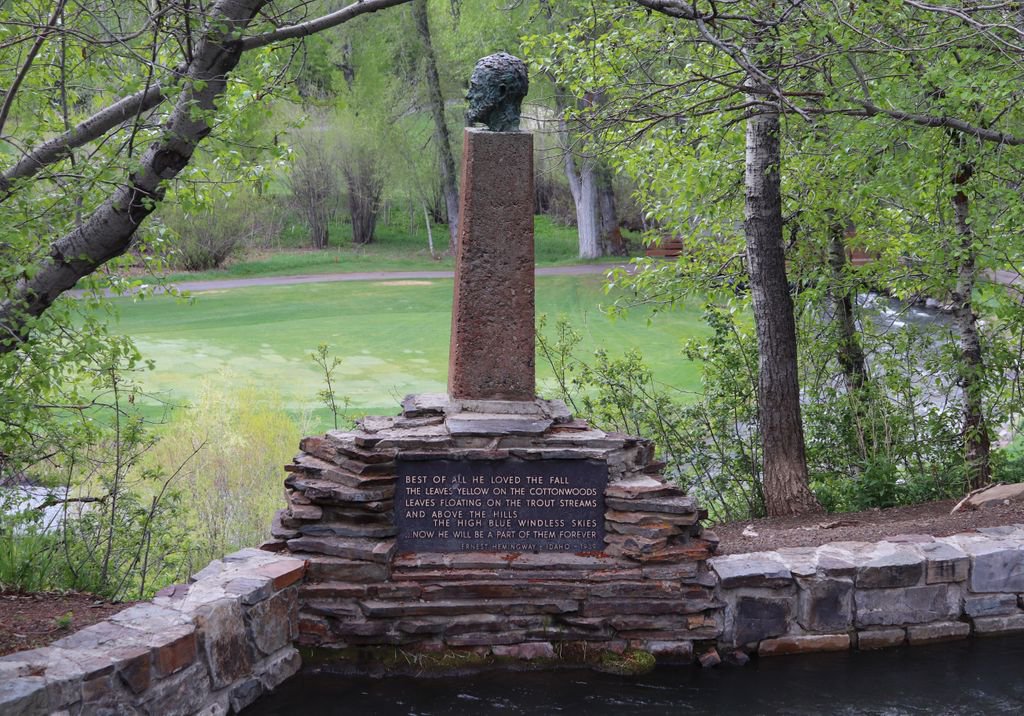 208_Surveys's tweet photo. Ernest Hemingway Memorial off of Trail Creek Road in Sun Valley, Idaho.  The sculpture was dedicated on Hemingway’s birthday on July 21, 1966, five years after his death.
#landsurvey
#accuratesurvey

https://t.co/oNfzMXD2UF https://t.co/WKQdeFwo9Z