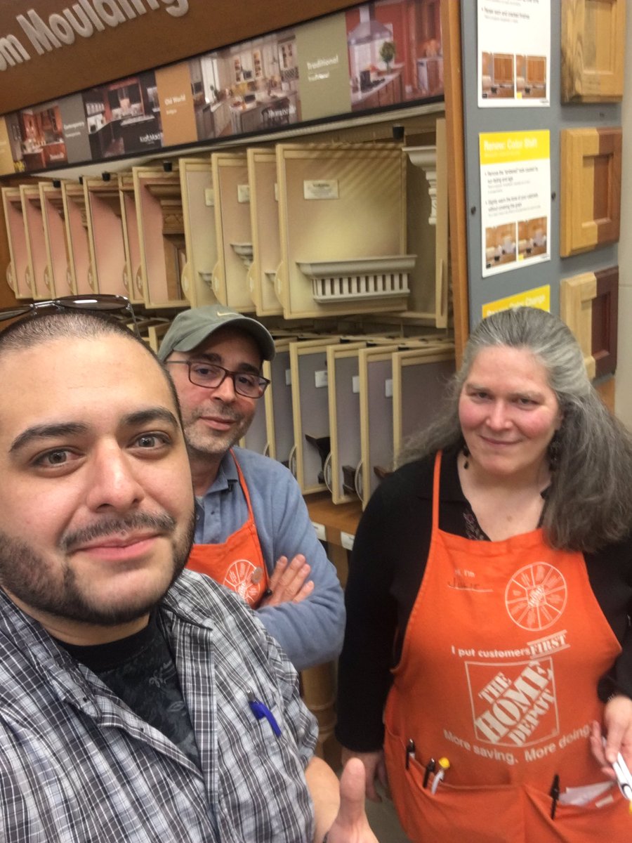davidm_HOM's tweet photo. Everyone is excited for the three Ps here at Firestone HD 1552!! #3ps #TakeYourShare23 @THDGarvey @LarissaGreenTHD @MattBare_HD @JamieGTHD @THDHugo @hom_inc #homteam https://t.co/aczAdDeNyk